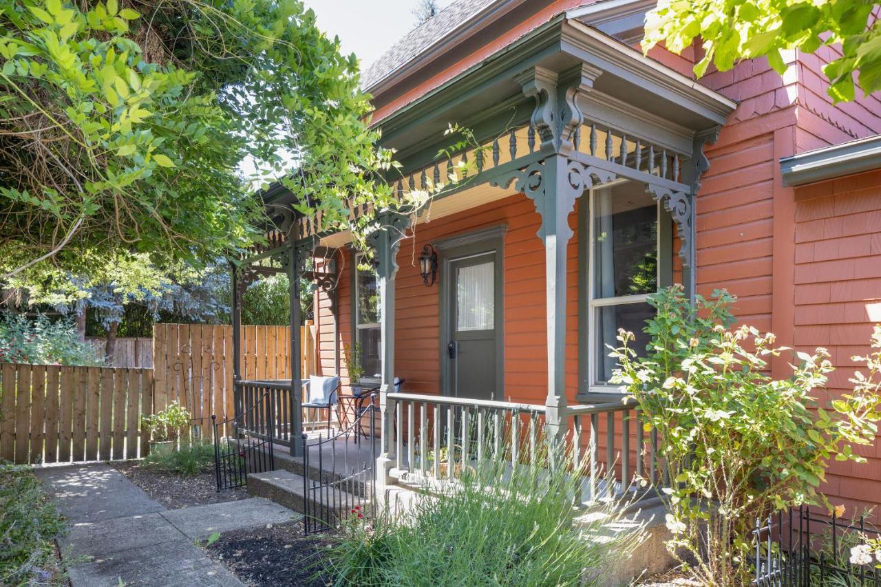 Wynkoop At Carlton: Taste Of Europe, Walk To Wineries, Dog Friendly Villa Exteriör bild